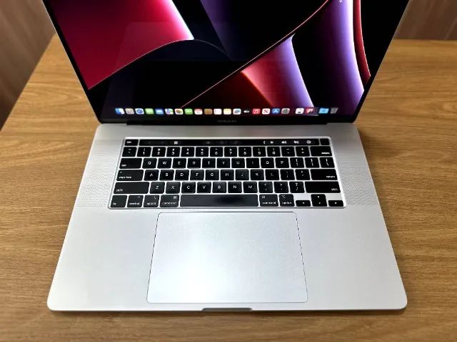 MACBOOK PRO 32 GB RAM, 1 TB, CORE i9, 16 INCHES, TOUCH BAR WITH FINGERPRINT64312419125249124