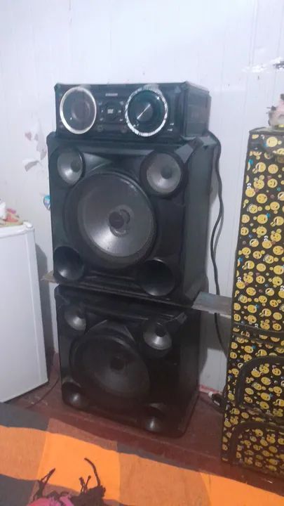 Som de alta potência com design impecável