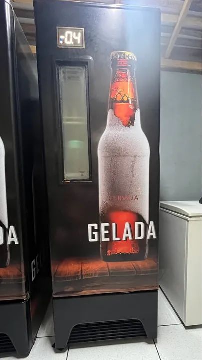 Geladeira Cervejeira com Design Moderno
