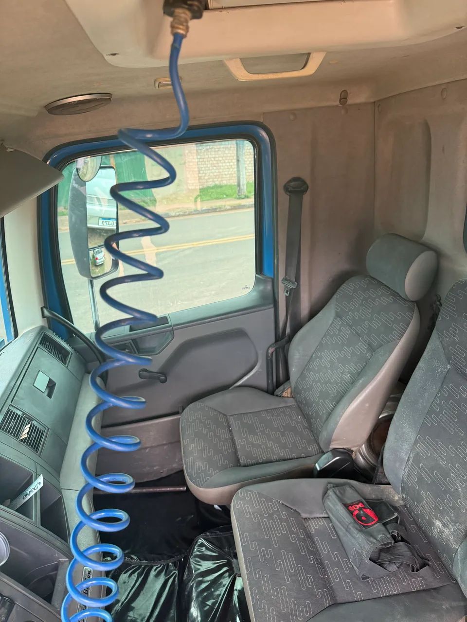 VW 13.190 Caçamba - 2012 - Foto 12