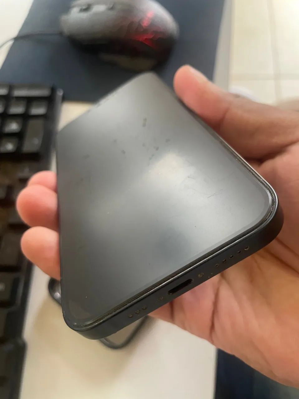 Vendo ou troco IPhone 13 128GB - Foto 2