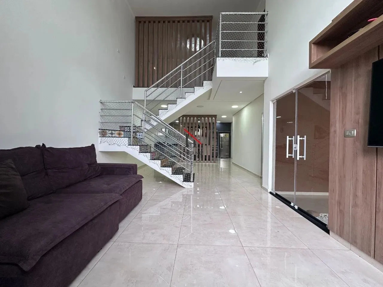 SOBRADO MODERNO DE ALTO PADRÃO NO JARDIM SANTA RITA - ZONA OESTE DE LONDRINA