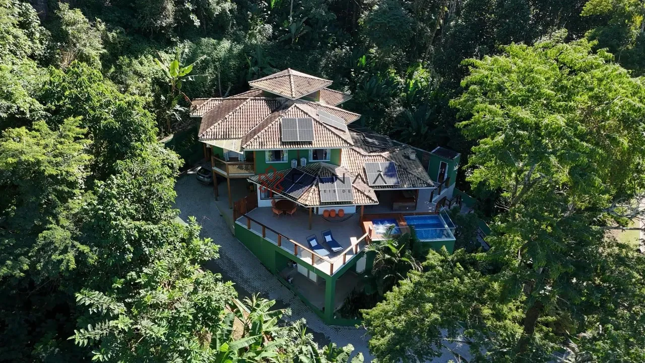 Casa de Luxo à Venda no Condomínio Porto Galo - Angra dos Reis/RJ