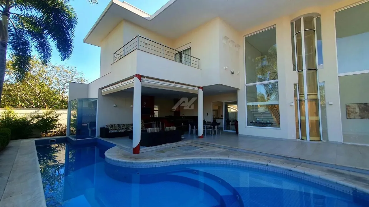 Lindo sobrado no Condominio Alphaville Campinas SP. Área gourmet conjugada, sauna piscina