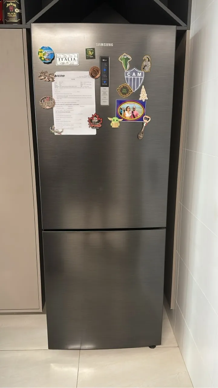Geladeira Samsung Inverter - Design Moderno e Eficiência