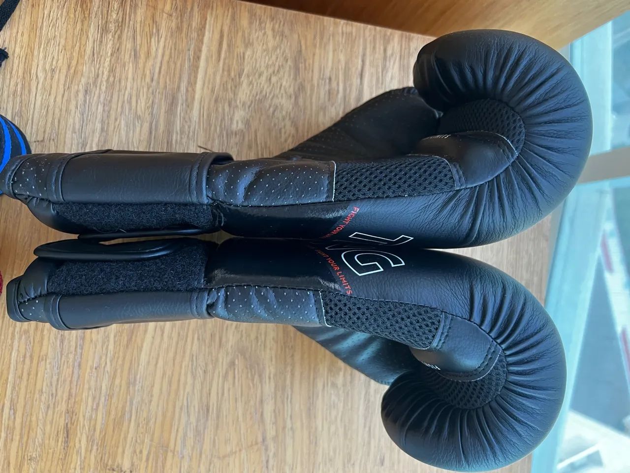 Luvas de Boxe/Kickboxing/Muay Tamanho M (12oz)