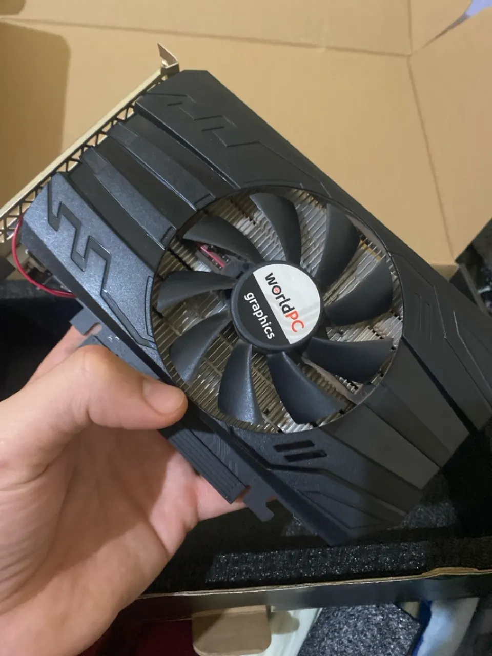 Placa de Vídeo GTX 750 4Gb WorldPC Graphics