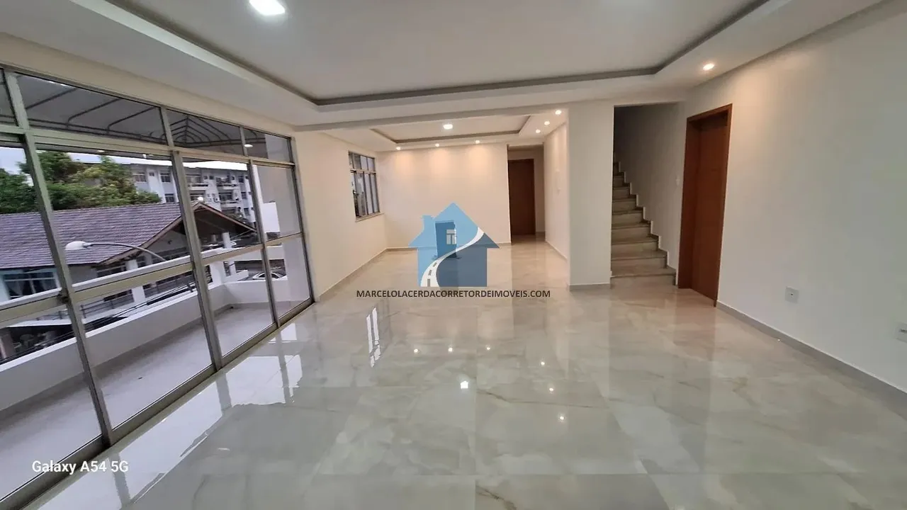 Apartamento Duplex no Condomínio Parque São José do Rio Negro - Adrianópolis
