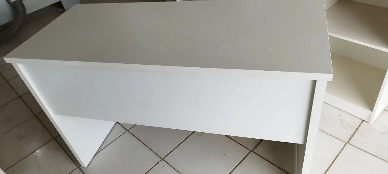 Birou de escritorio 427577603817492482