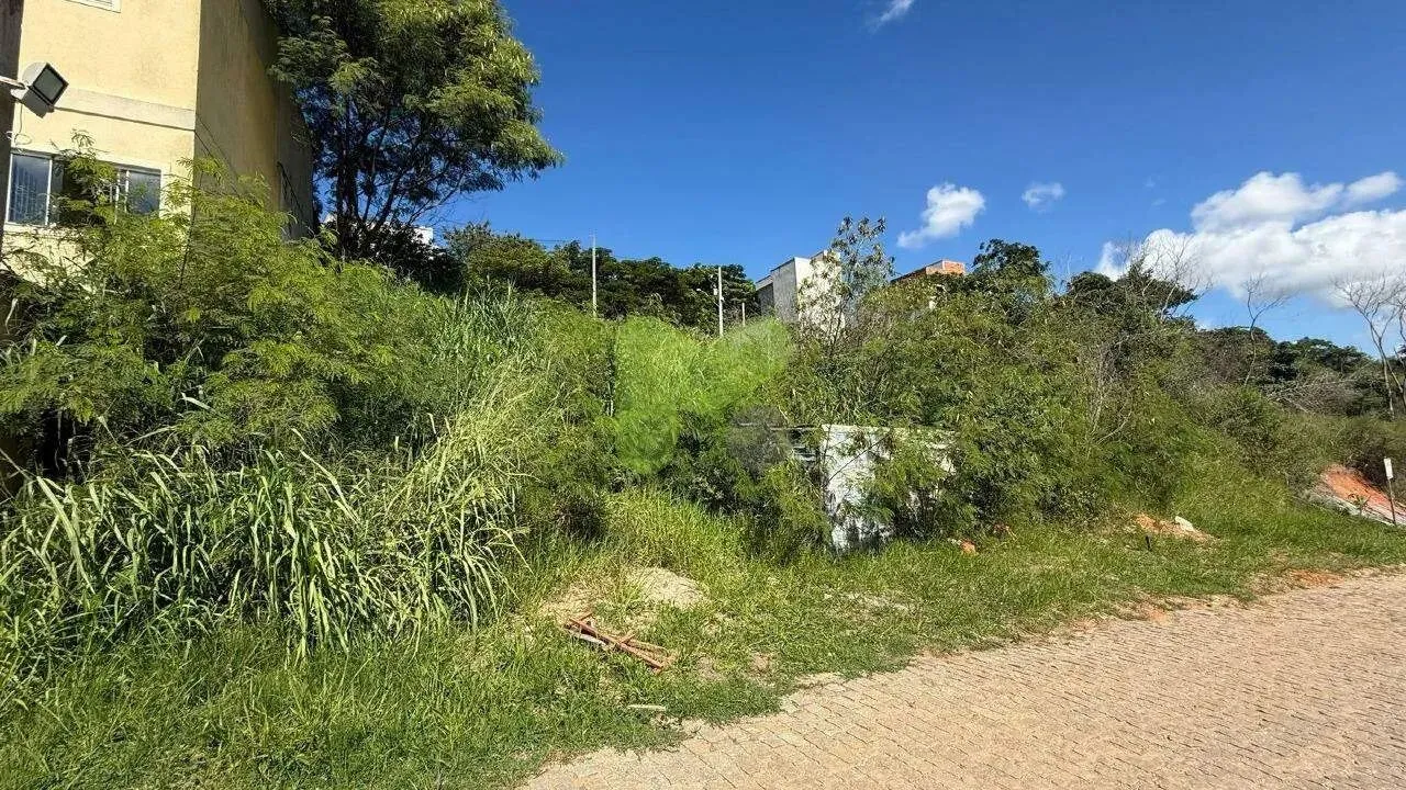 Lote com 384 m2 à Venda no Jardim Guanabara Macaé/RJ
