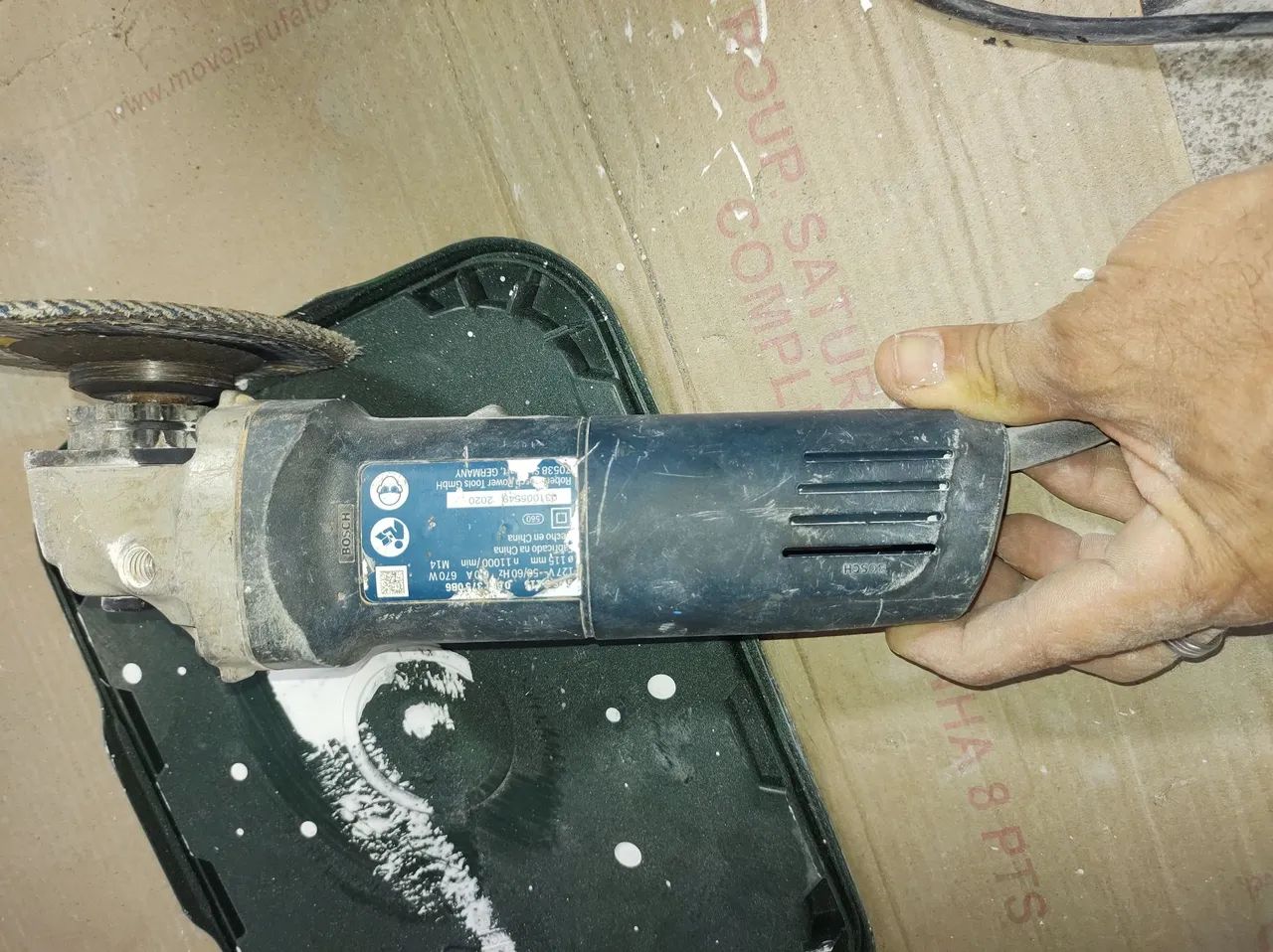 Esmerilhadeira Bosch GWS 9-115 profissional - Foto 3