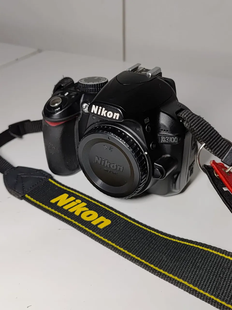 Câmera Nikon D3100 - Perfeita para fotos incríveis!