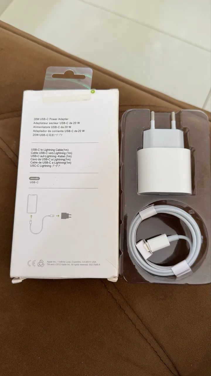 Carregador para IPhone nunca usado 