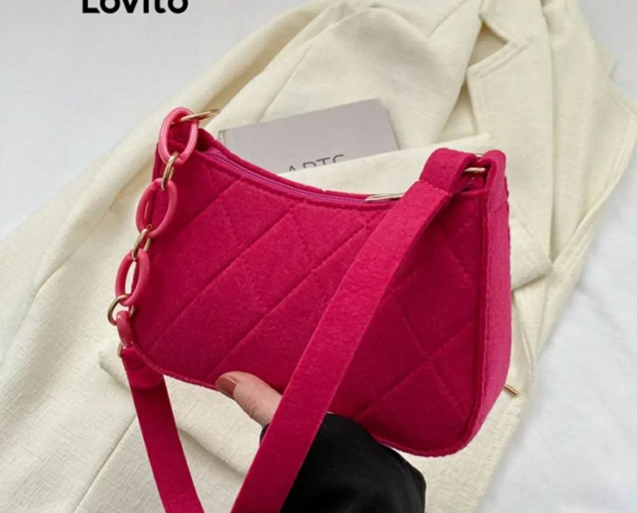 Bolsa pequena rosa com corrente - Foto 2