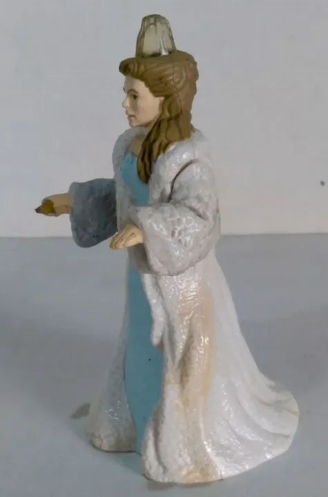 Miniatura da Rainha do Gelo de "As Crônicas de Nárnia" - Foto 5