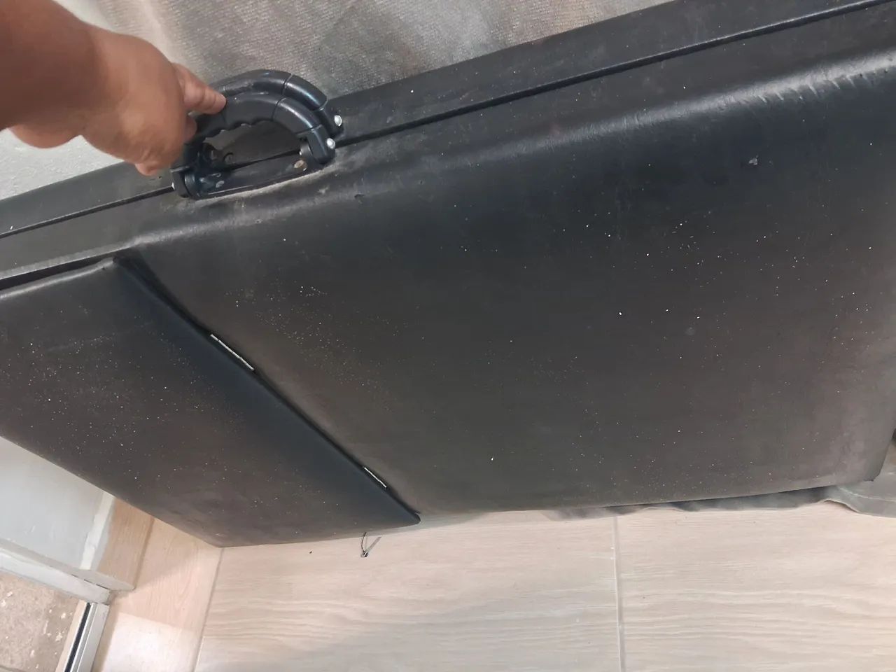 Mesa de Massagem Profissional,  cílios ou desingner de sobrancelhas  - Foto 3