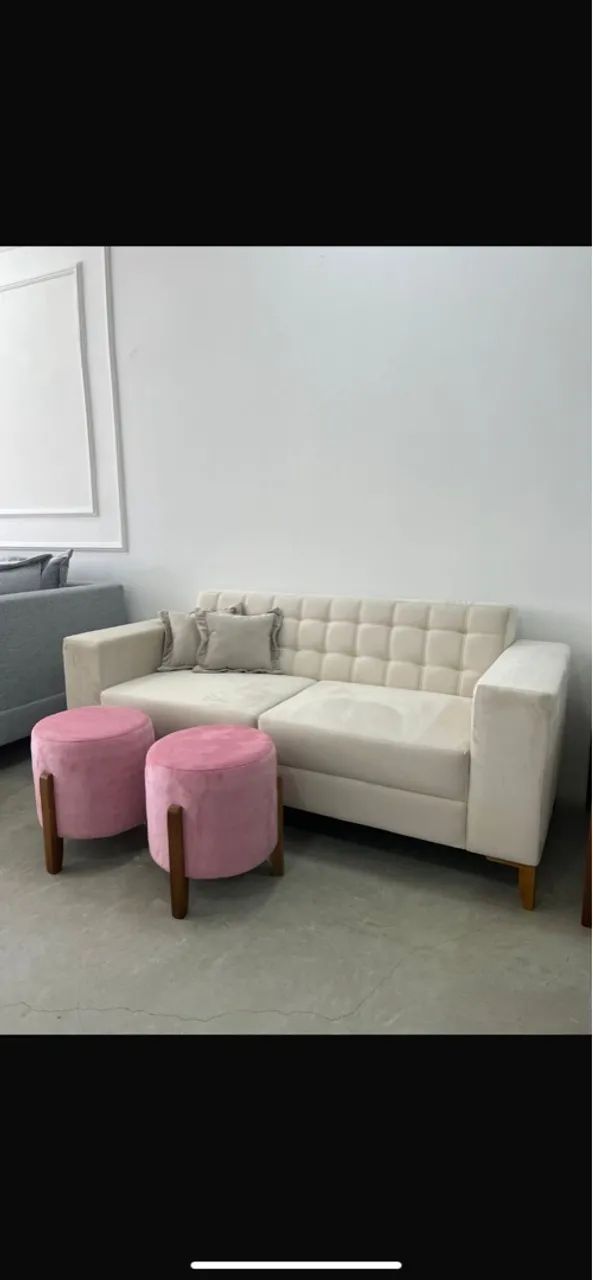 Kit , sofá c/2 puffs 