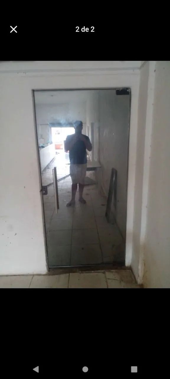 Porta de vidro espelhada 2,02 por 0,95 completa  - Foto 2