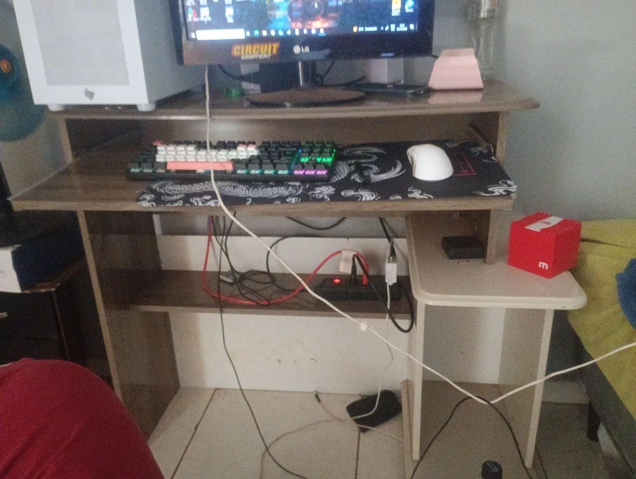 Escrivania para computador 64418736405249120