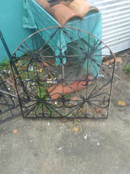 Vendo essa grade  medida  70 de altura / por  70 de largura  - Foto 5