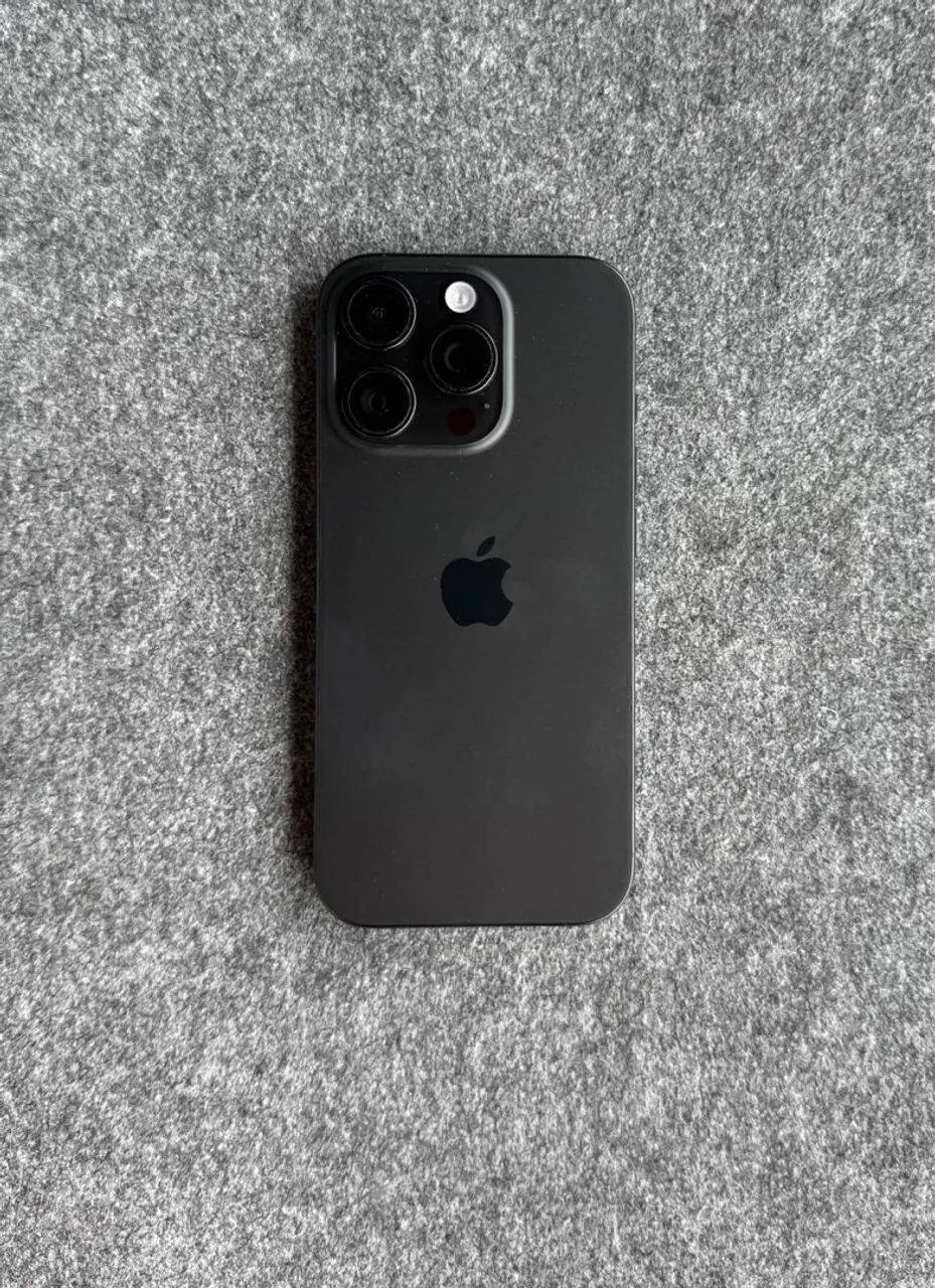 iPhone 16 pro 256 - 30 dias de uso - sem detalhes .