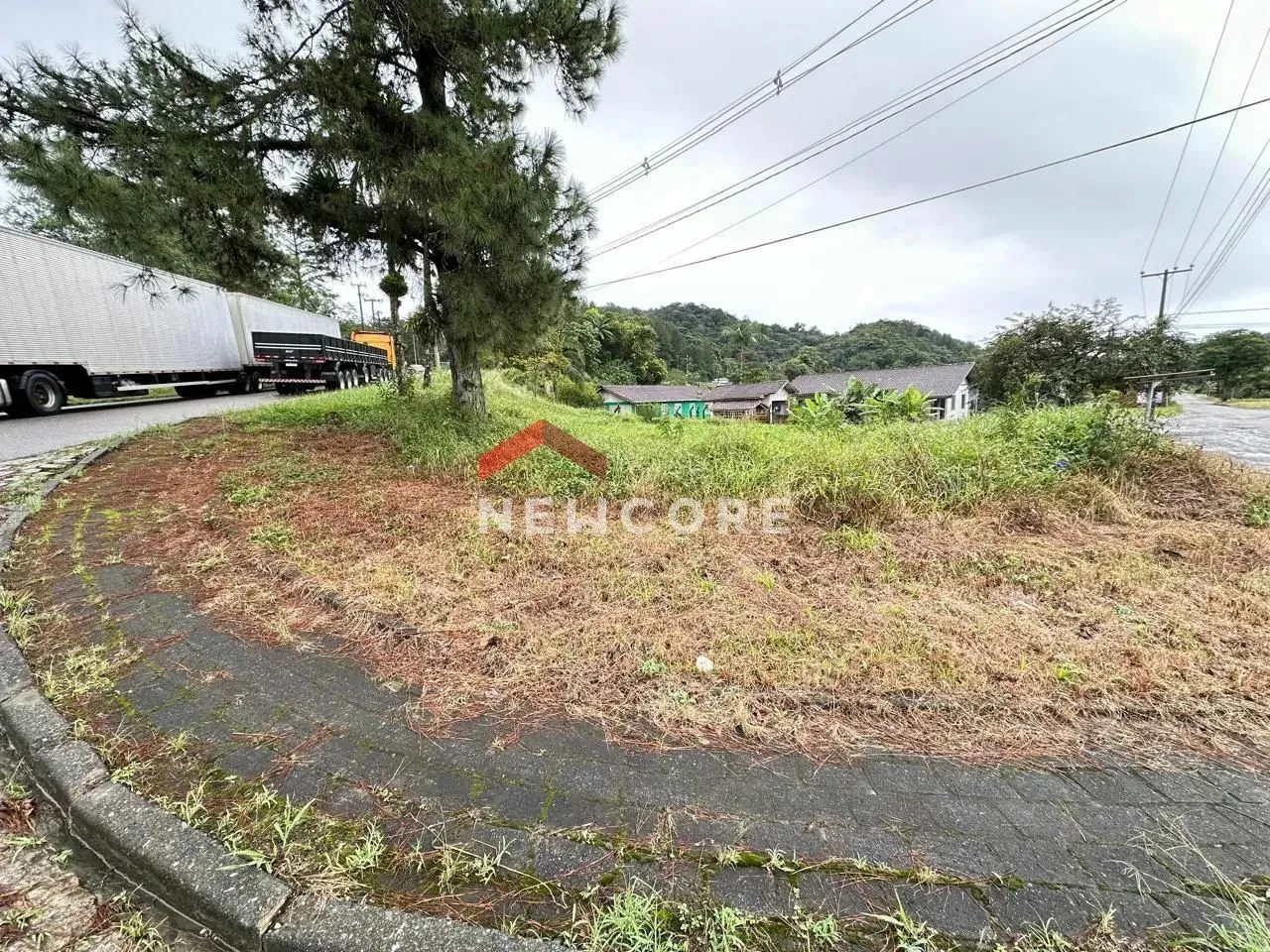 Lote em Rua Quinze de Outubro - Rio Bonito (Pirabeiraba) - Joinville/SC