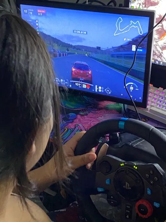 Volante Logitech G29 Driving Force para PS5, PS4, PS3 e PC - Foto 2