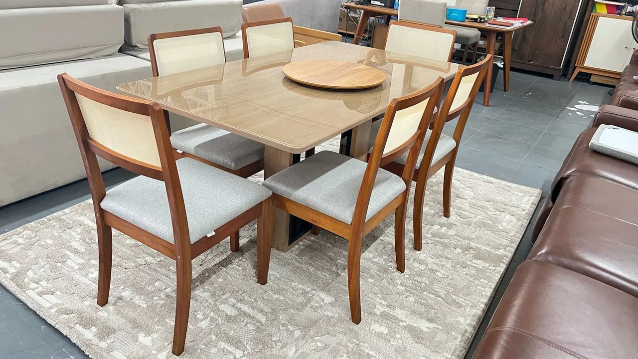 Mesa de Jantar em Madeira com 6 Cadeiras
