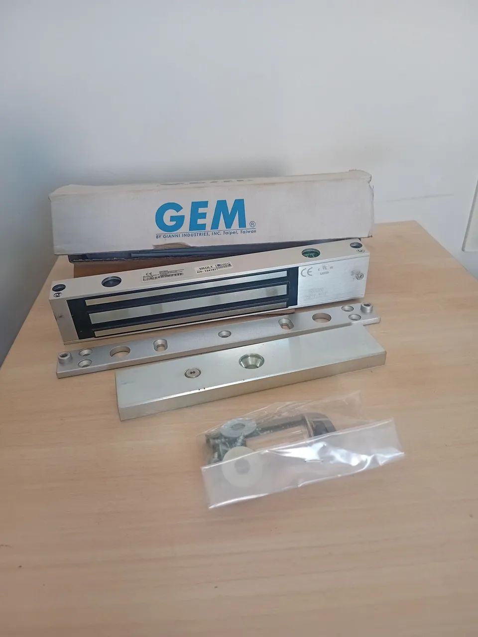 Fechadura eletromagnetic GEM-600M - Foto 2