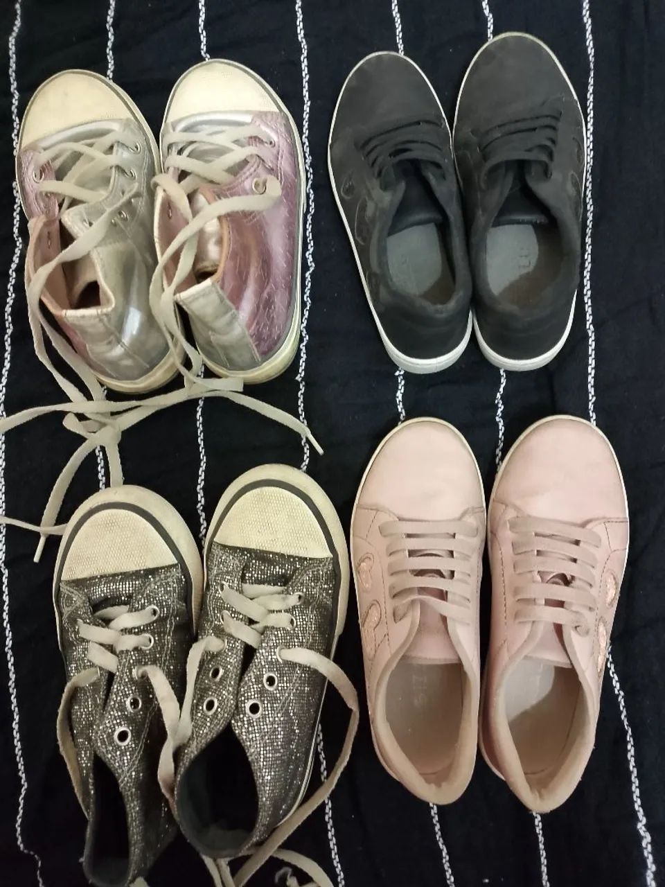 4 pares de tênis