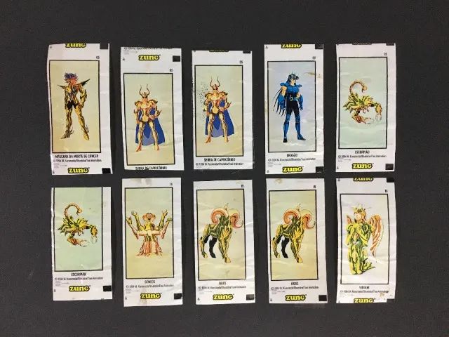 Lote com 37 Figurinhas Os Cavaleiros do Zodíaco Balas Zung