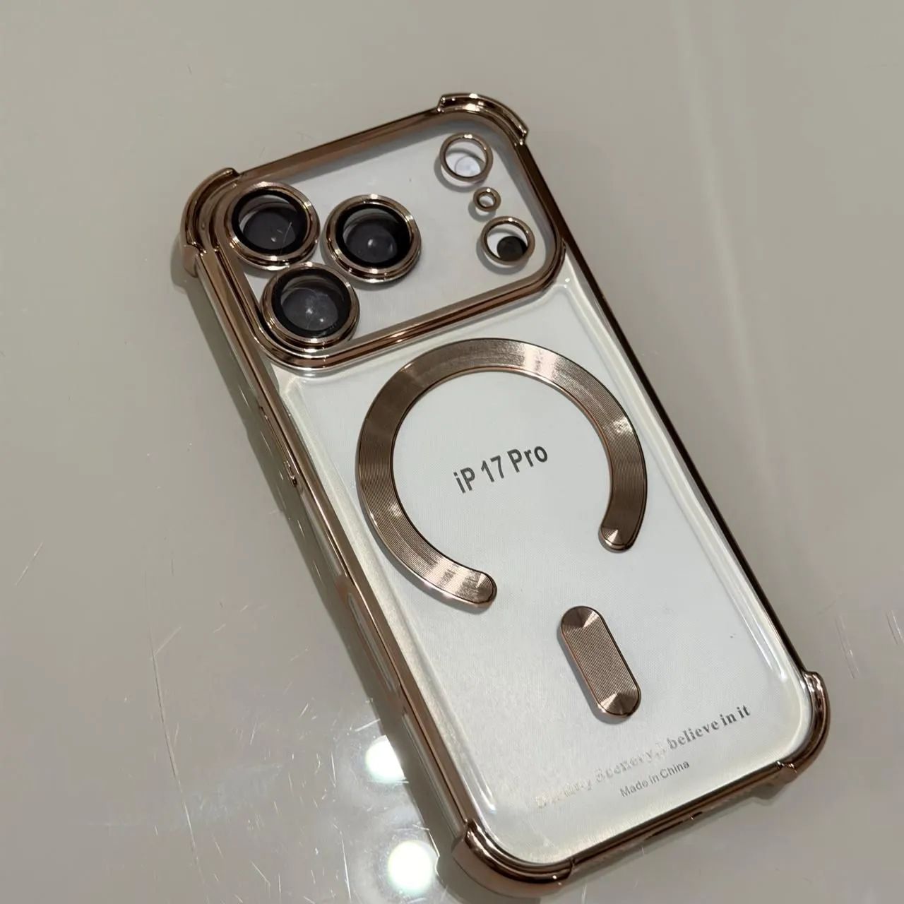 Capa de iPhone ORIGINAL 17pró..nunca usado.. * - Foto 3