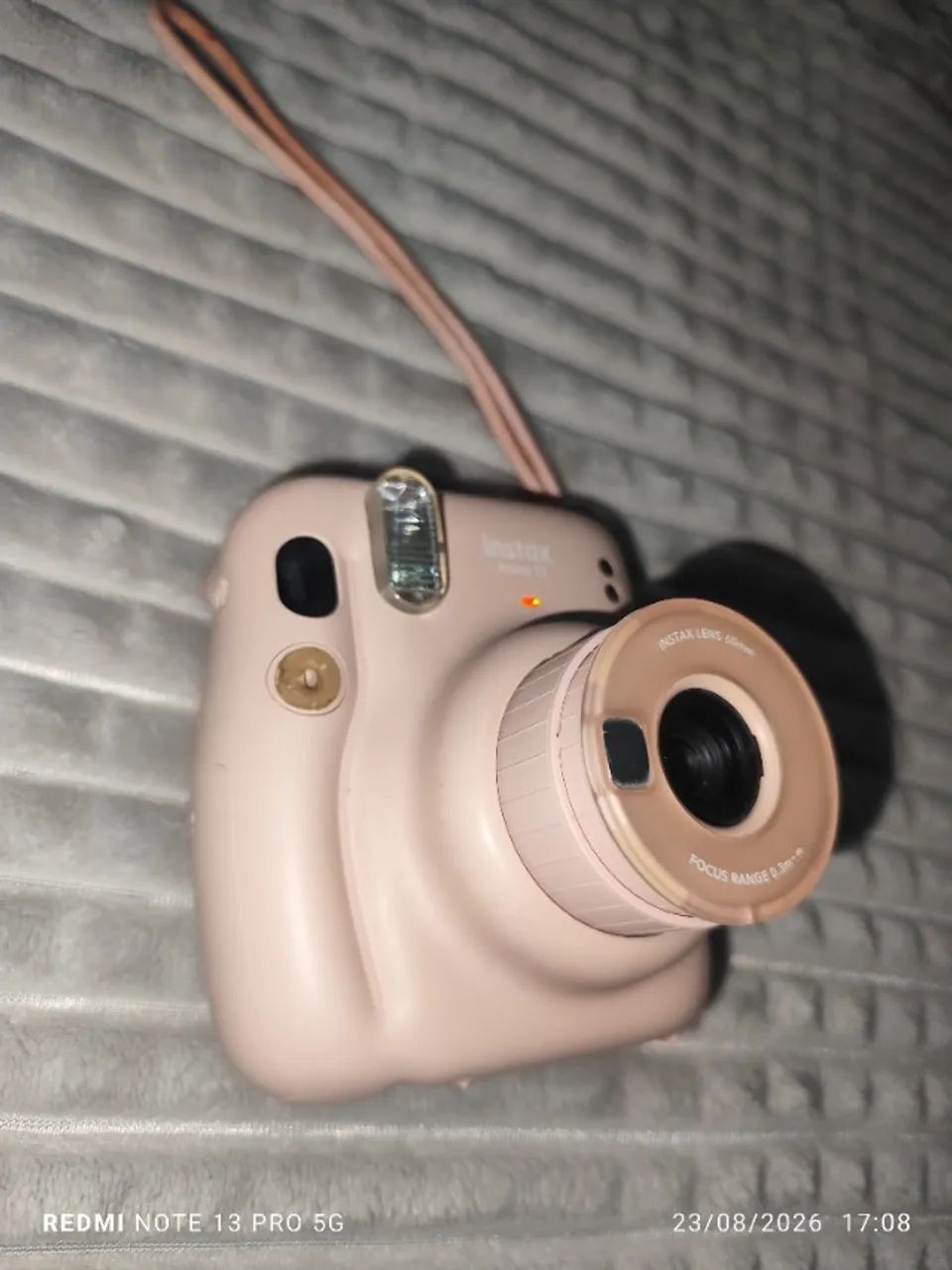 Câmera Instax Mini 11 + Capa Protetora  - Foto 3
