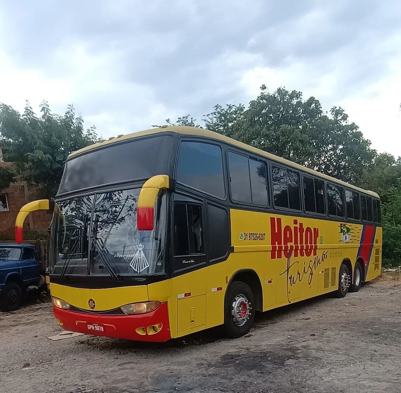 Vendo ônibus Mercedes bens 0400
