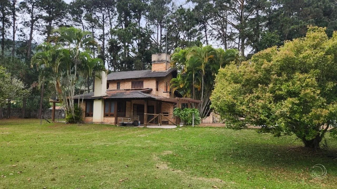 Terreno de 33.044,00² no bairro Vargem Do Bom Jesus