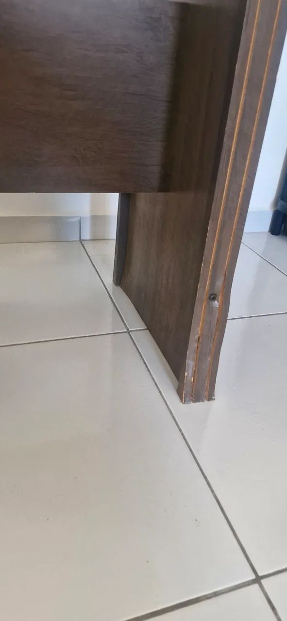 Mesa de Jantar com 4 Cadeiras Estofadas  - Foto 4