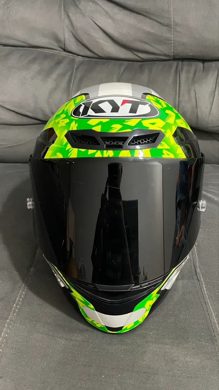 CAPACETE KYT