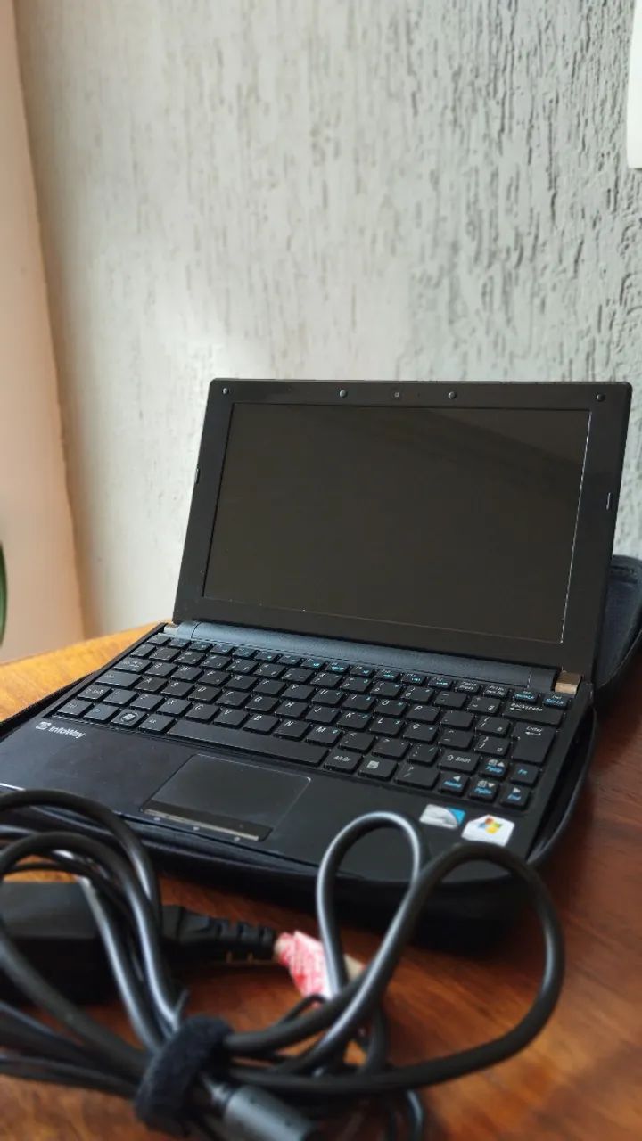 Vendo Netbook Itautec Infoway W7020 