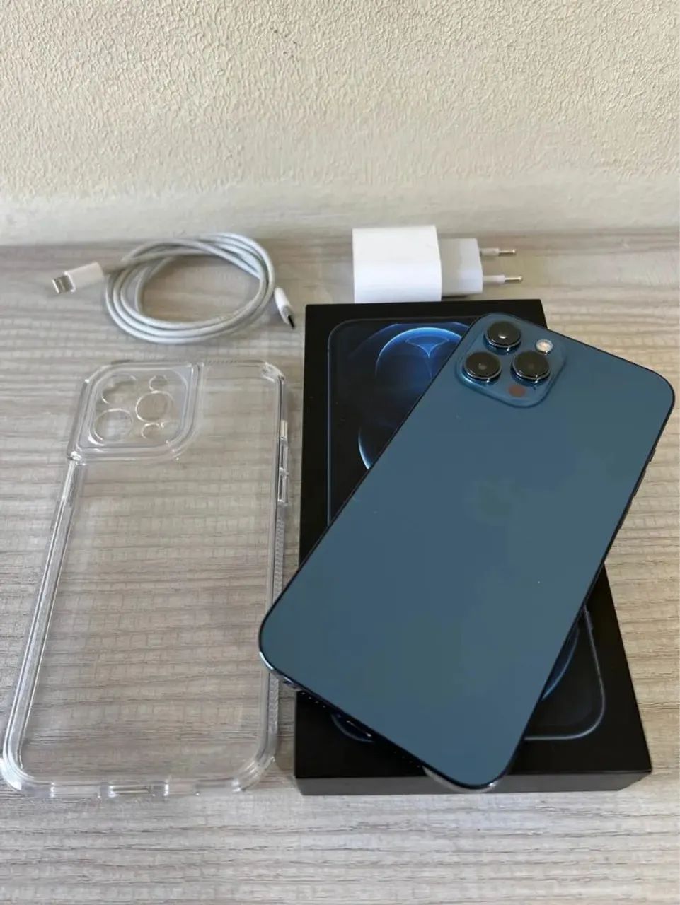 IPhone 12 pro max 128gb - Celulares e Smartphones - São José de