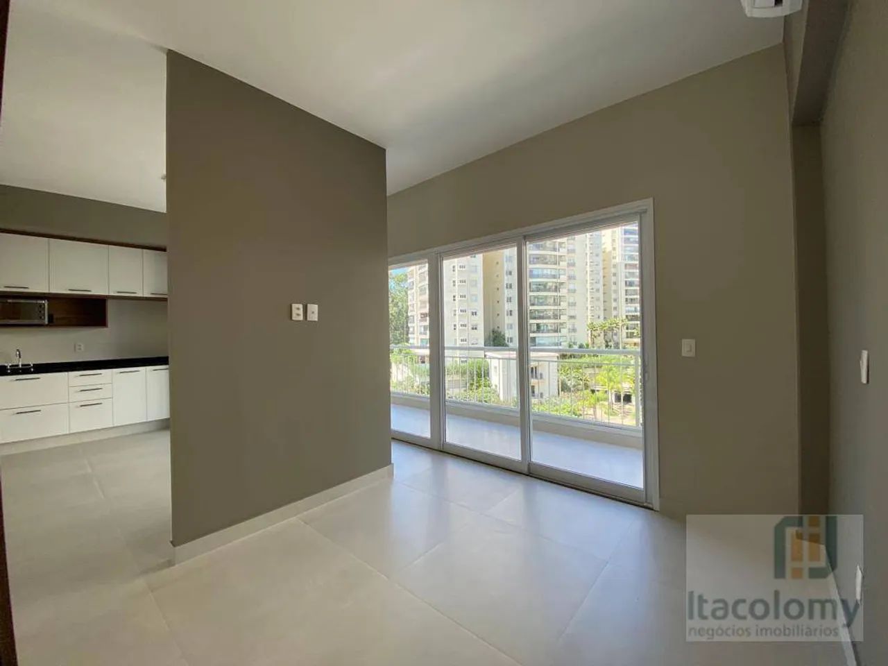 Apartamento com 1 dormitório para alugar, 50 m² por R$ 4.484/mês - Edifício Trix Tamboré - - Foto 3