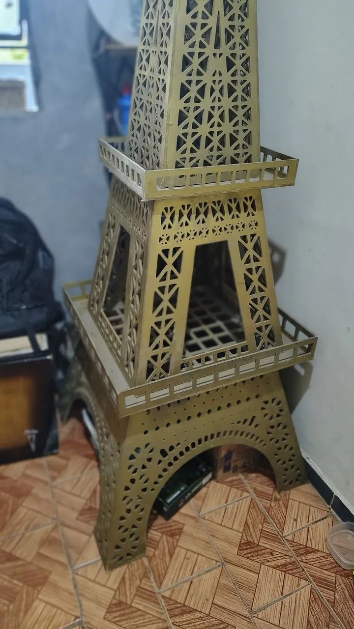Torre Eifel para festas  - Foto 4