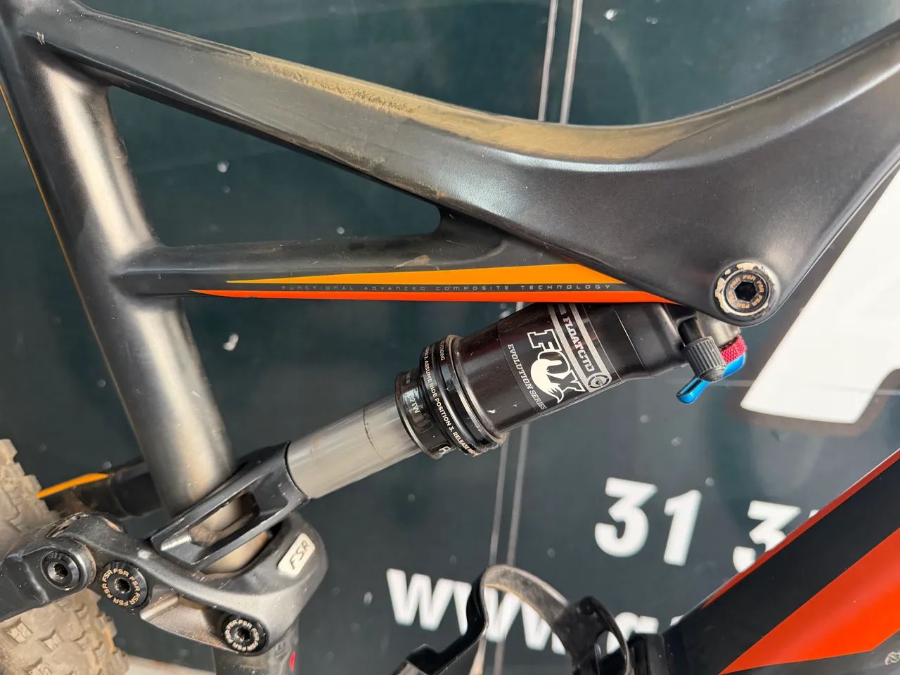 SPECIALIZED STUMPJUMPER FSR COMP CARBON 29 XL - 2016 - Foto 2