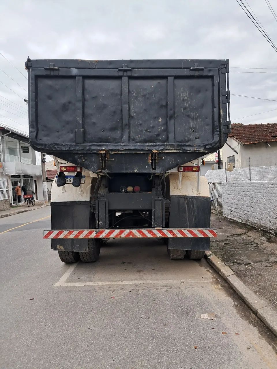  Caminhão basculante 1620 - Foto 4