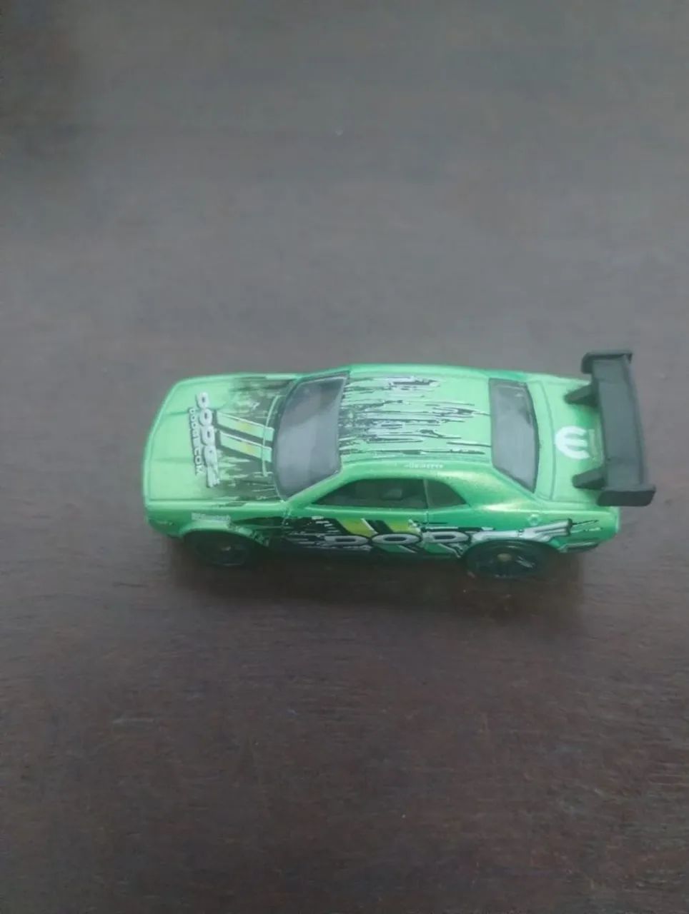 Hot Wheels Dodge Challenger Drift Car 2011 New Models  - Foto 3