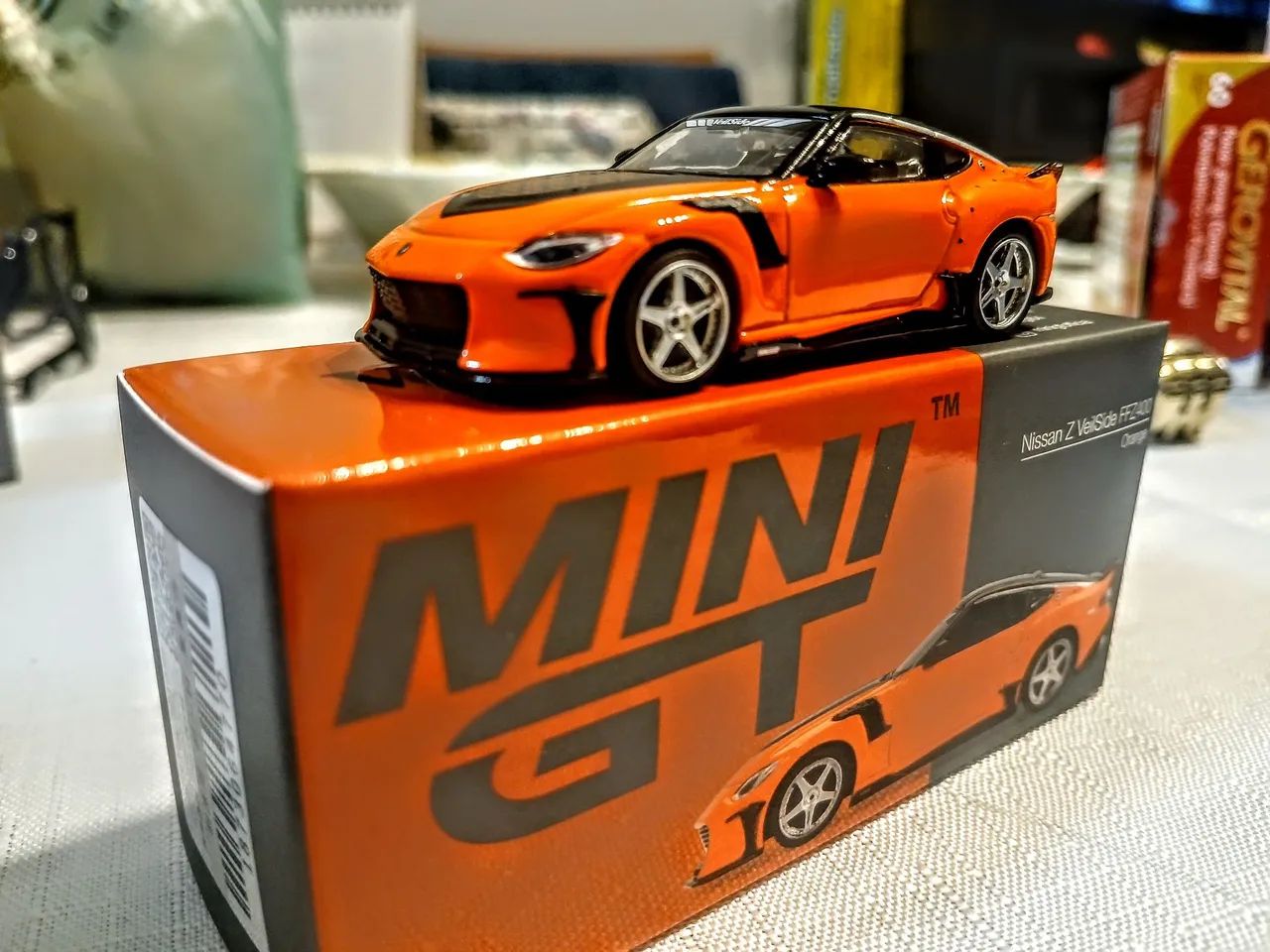 Mini GT Nissan Z Veilside FFZ400 1/64 - Hobbies e coleções