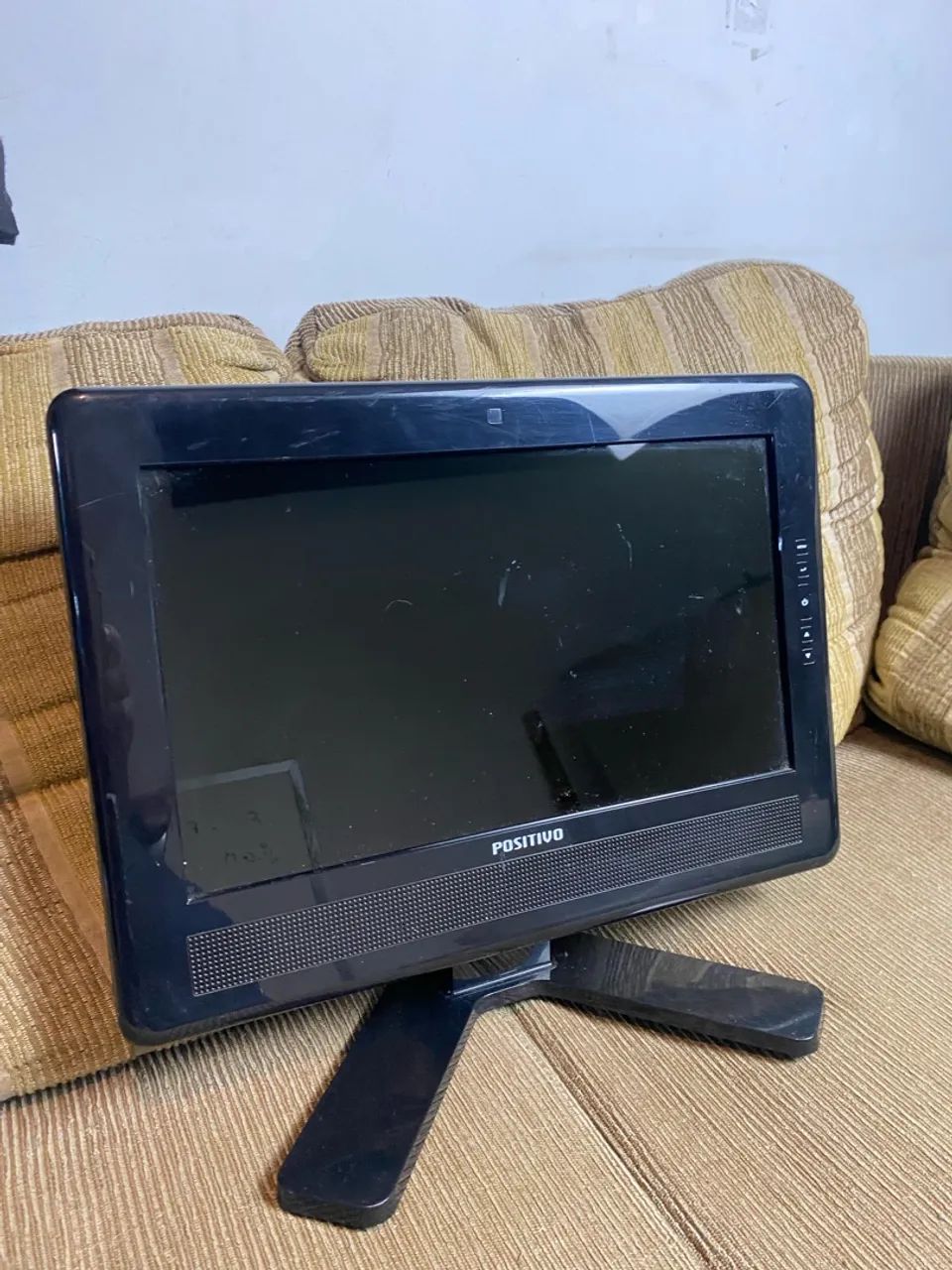 Monitor Positivo modelo Smile Light 56A - Foto 3