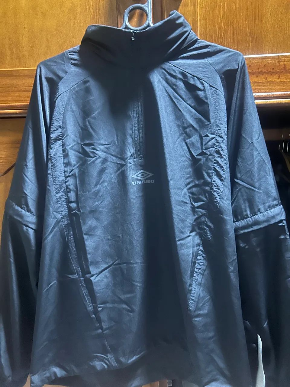JAQUETA UMBRO ZIP OFF SLEEVE WIND - Foto 4