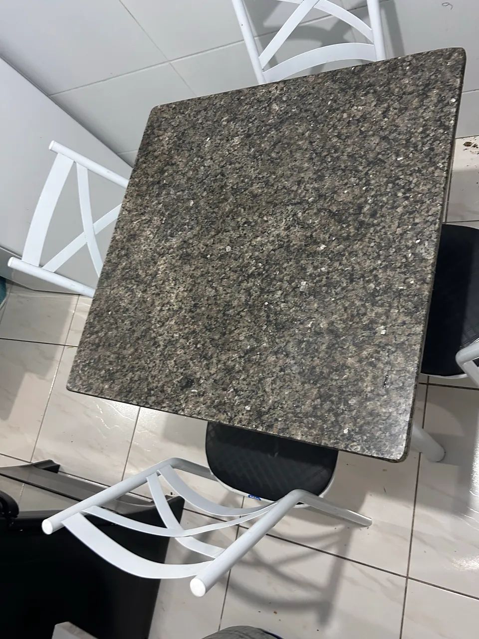 Mesa de mármore 4 cadeiras  - Foto 2