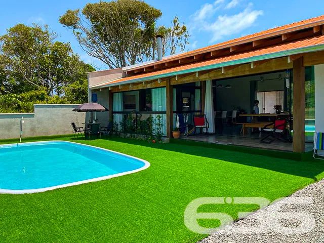 Casa | São Francisco do Sul | Ervino