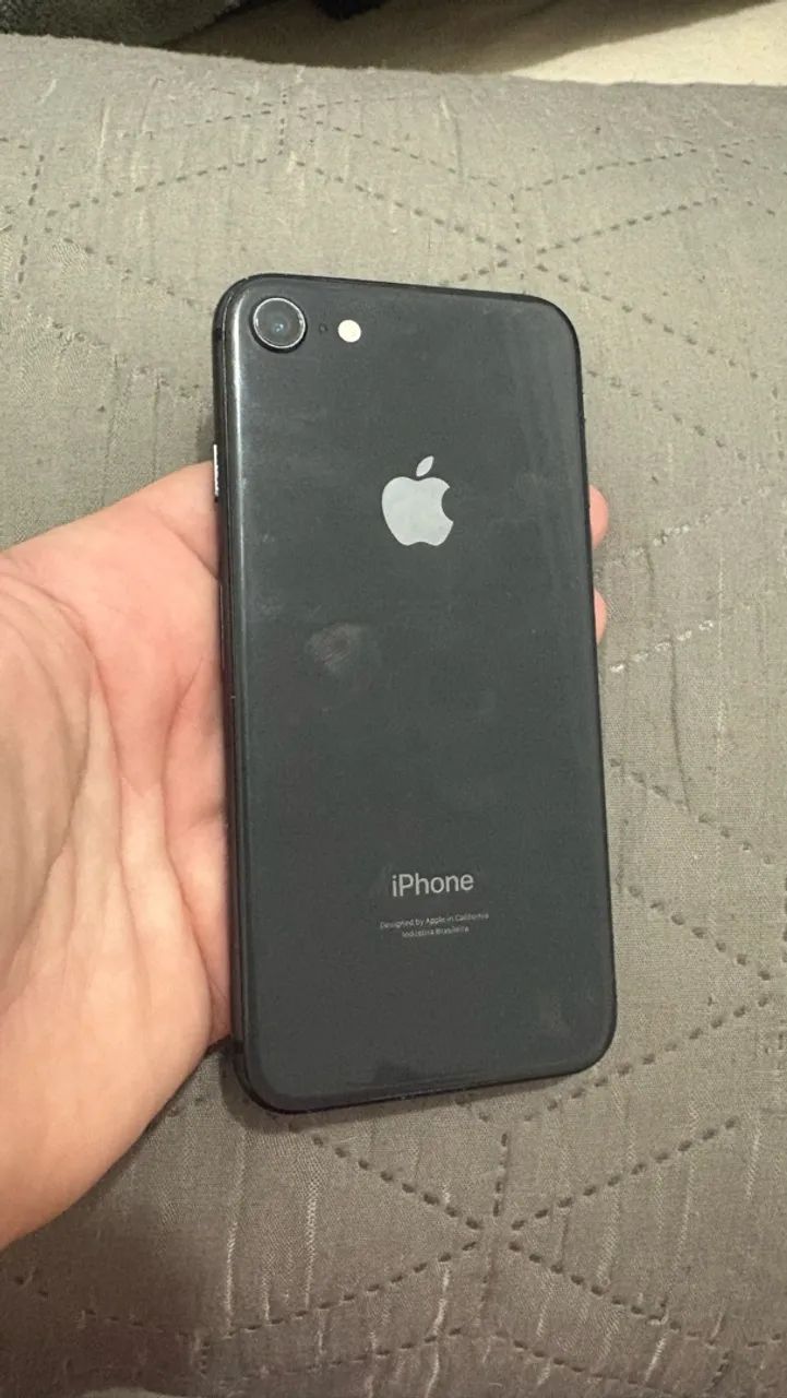 IPHONE 8 + CARREGADOR + CAIXINHA - Foto 3